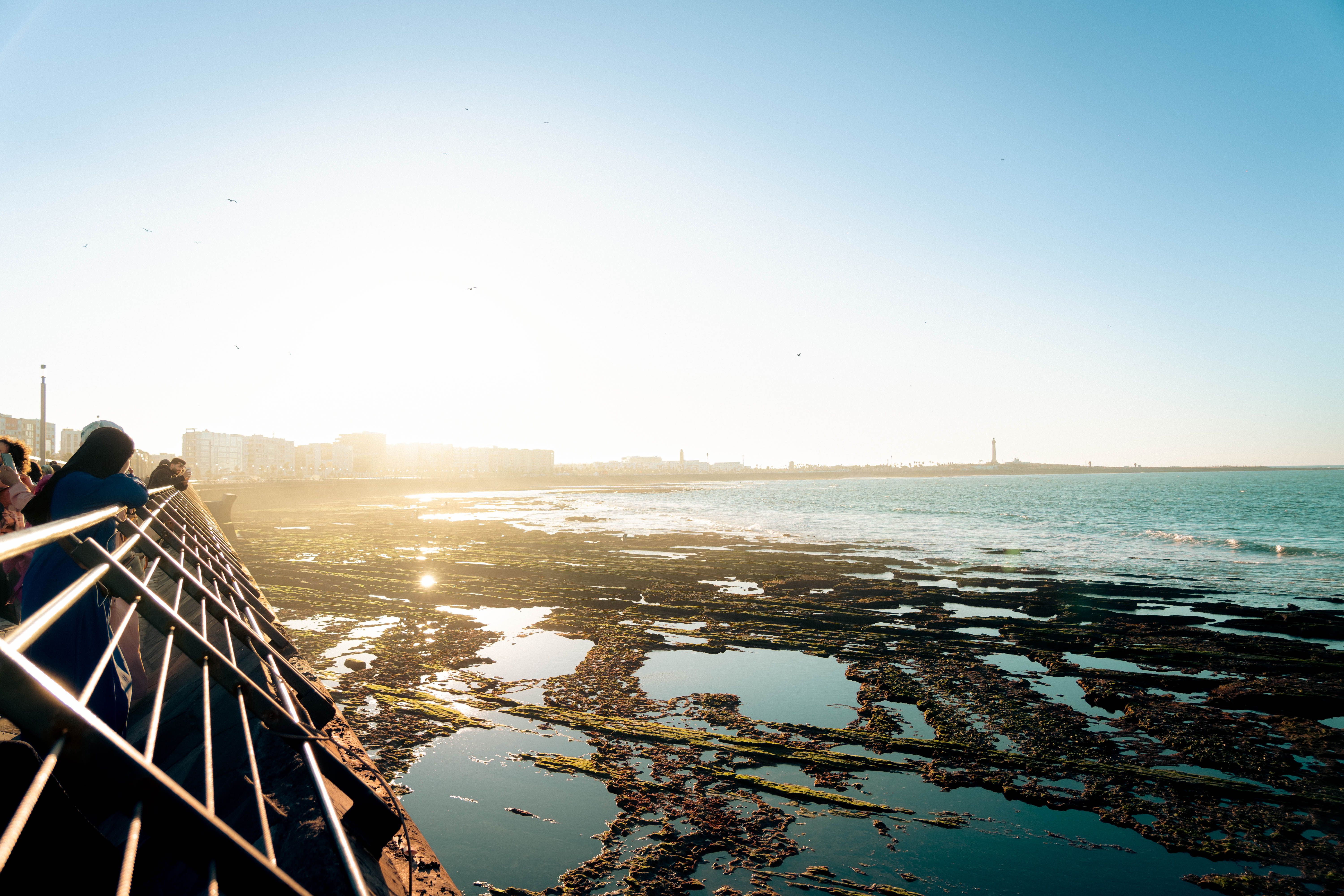 La côte de Casablanca au coucher du soleil